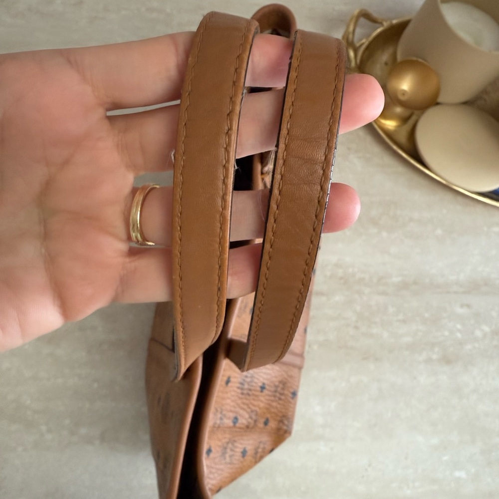 MCM Toni Top-Zip Shopper in Visetos Brown - Picture 7 of 13